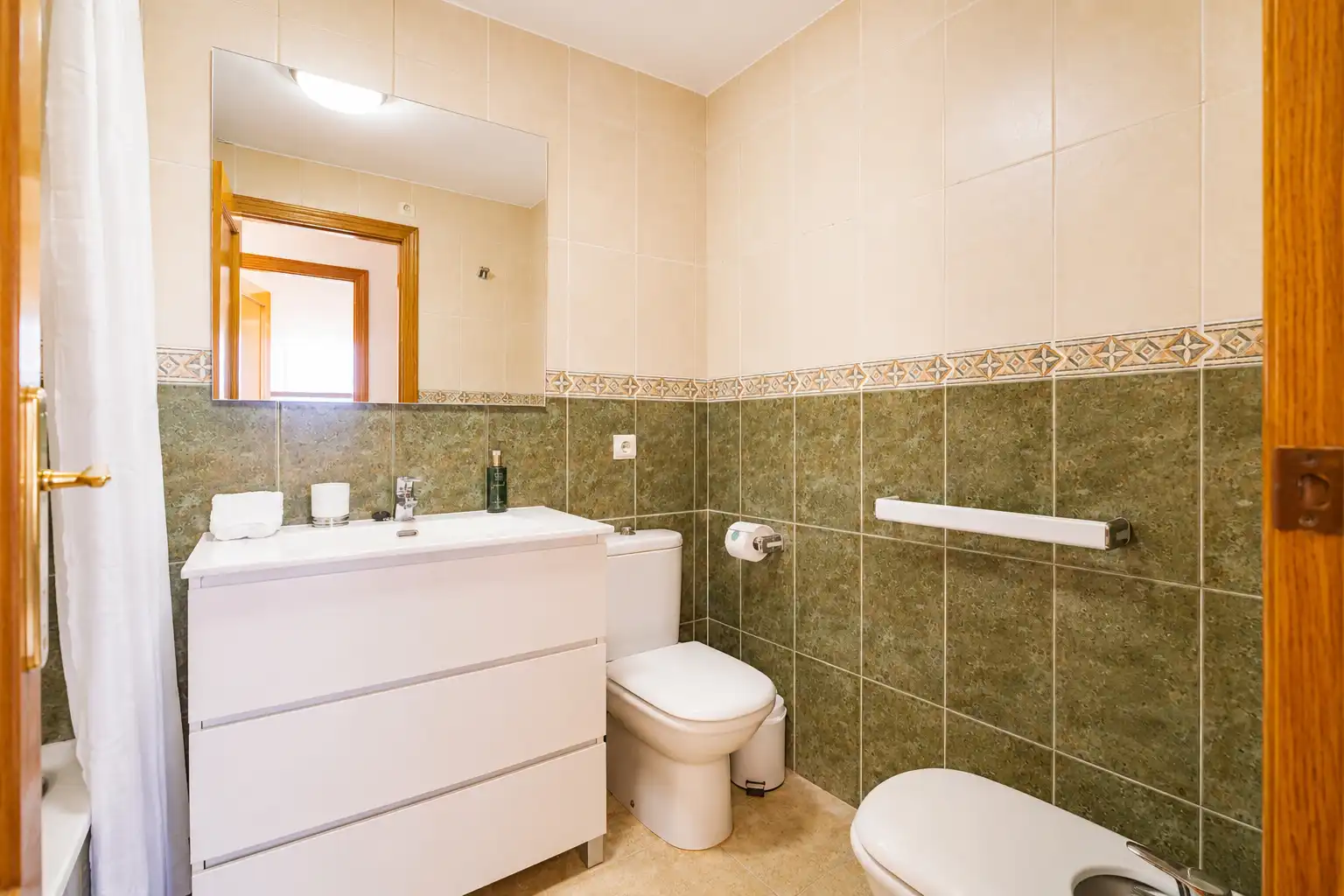 Apartments for rent in Carrer Venecia, 28, Montañar - El Arenal