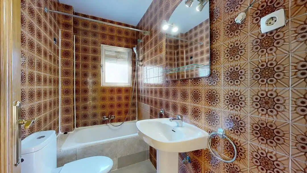 Baño de Piso en venta en Madrid con Aire acondicionado, Calefacción y Terraza