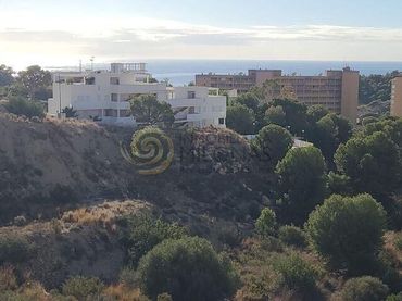 Terreny residencial en venda a Poble Nou - Montiboli