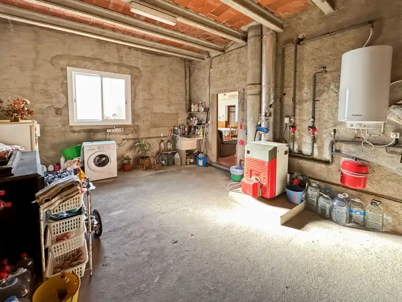 Houses for sale in Borrassà  with Air Conditioner, Heating and Terrace