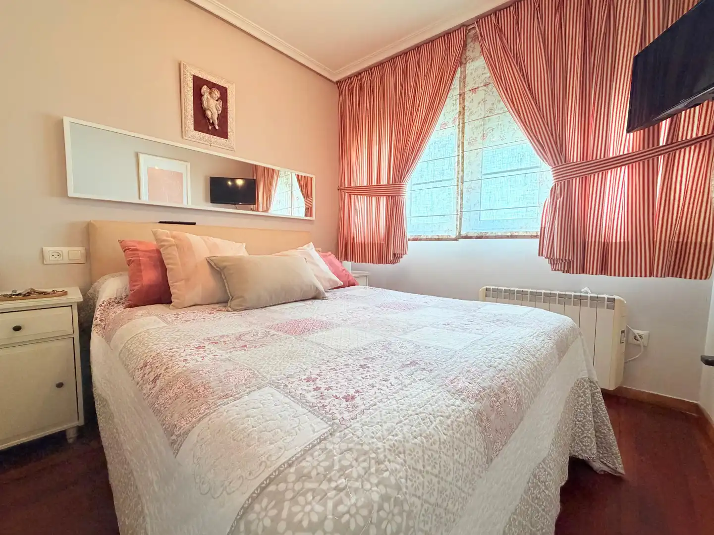 Habitación de Piso en venta en Avilés con Parquet, Trastero y Amueblado