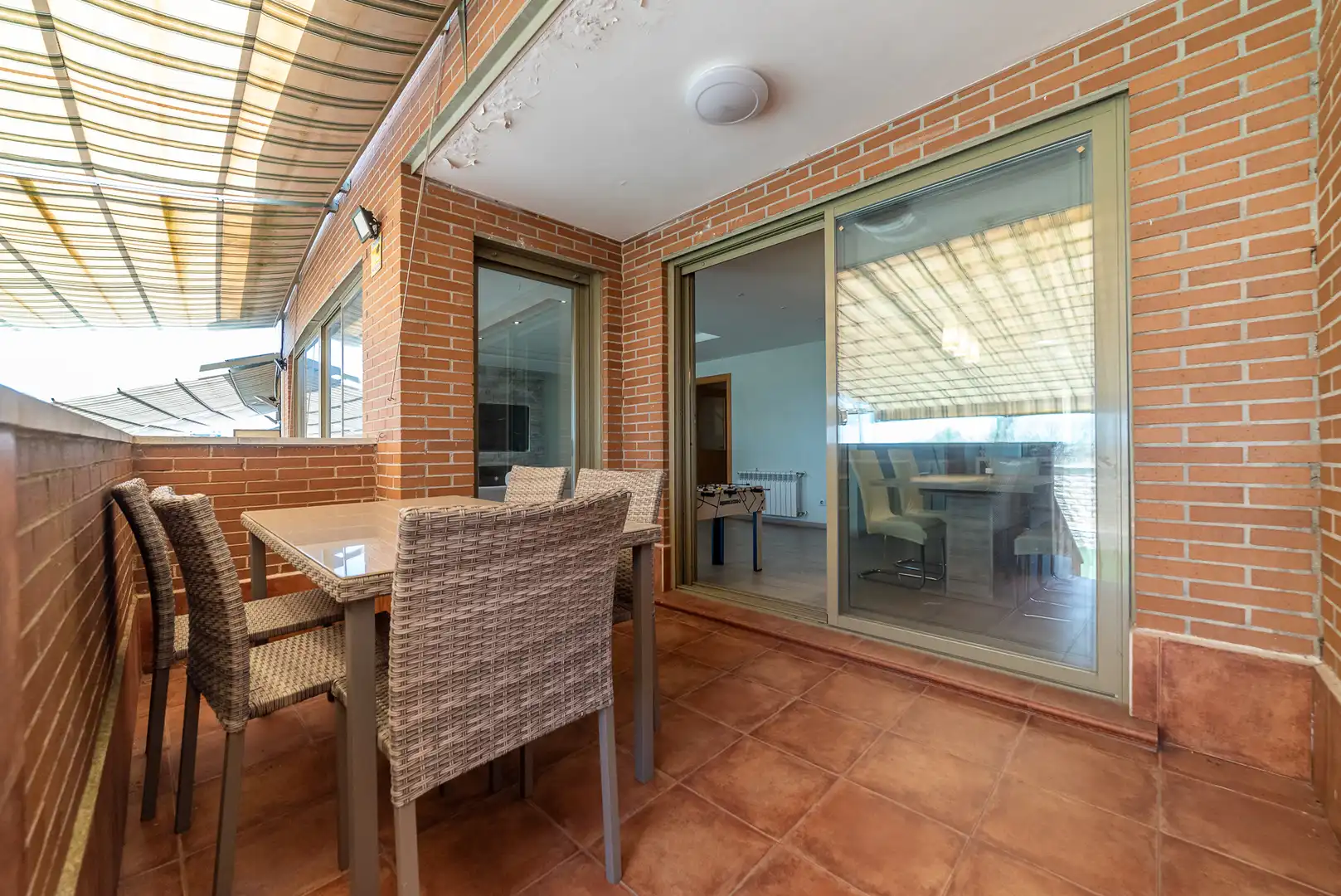 Terrassa de Casa o xalet en venda en Arroyomolinos (Madrid) amb Aire condicionat, Calefacció i Jardí privat