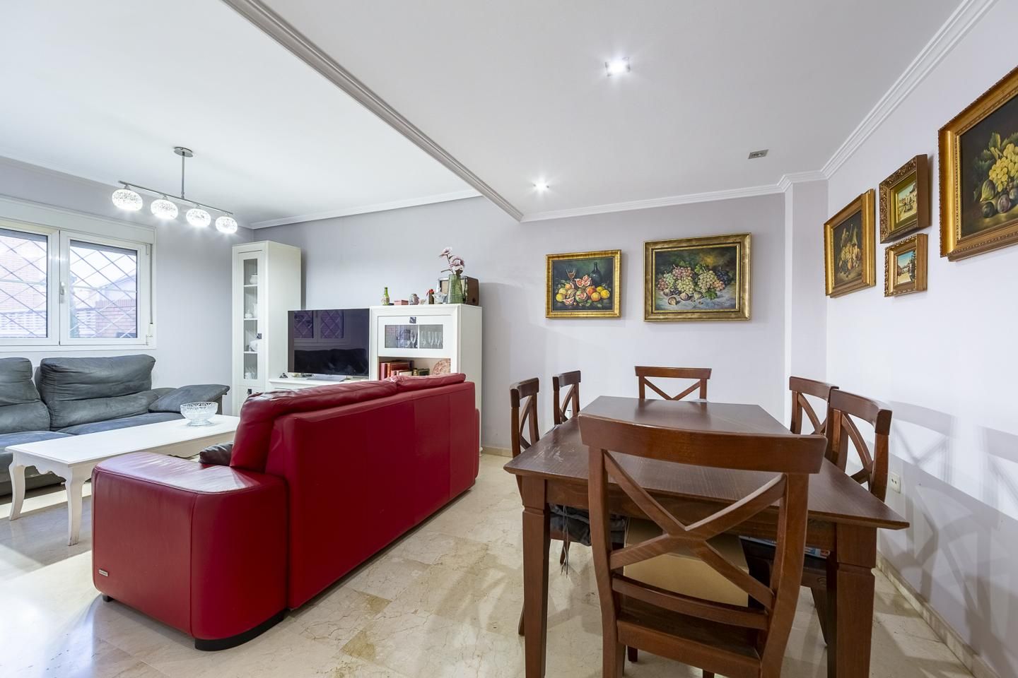 Sala d'estar de Casa o xalet en venda en  Almería Capital amb Aire condicionat, Calefacció i Jardí privat