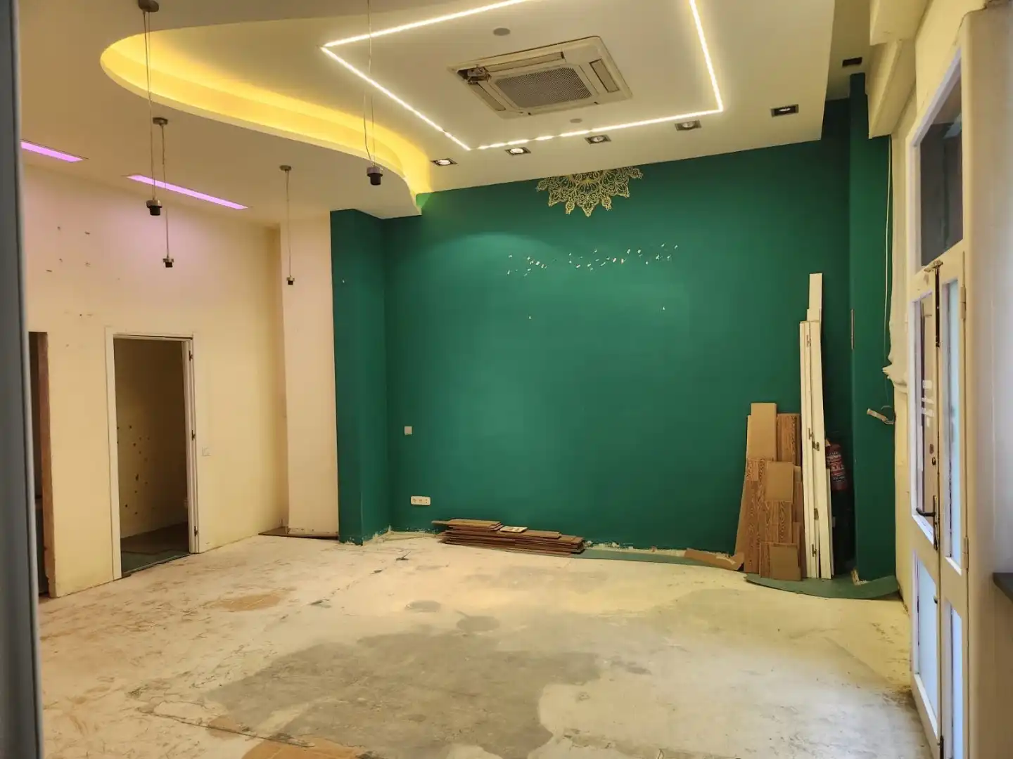 Commercial properties for rent in Madrid  with Air Conditioner