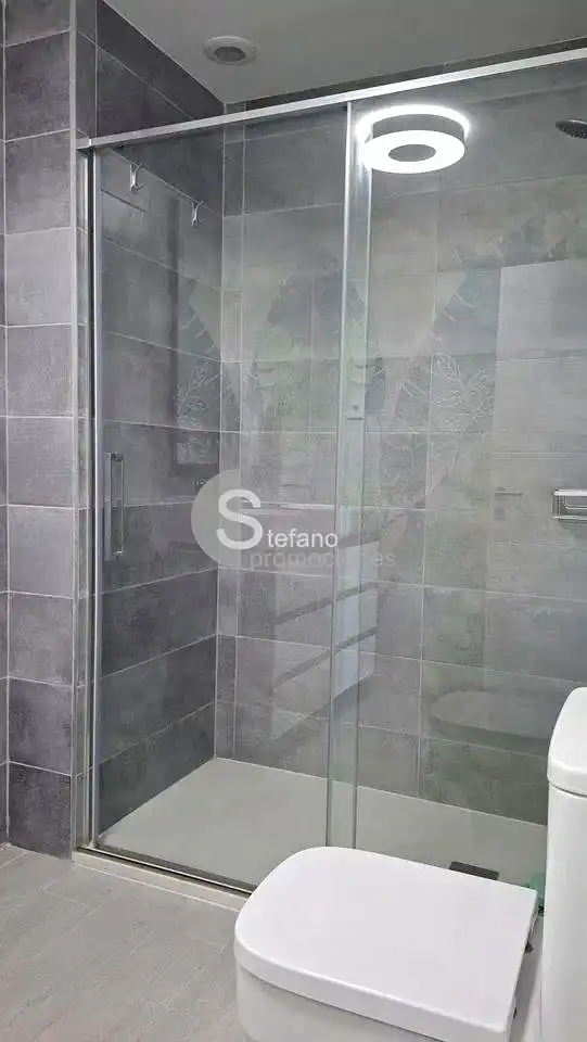 Baño de Piso en venta en Málaga con Aire acondicionado, Calefacción y Terraza