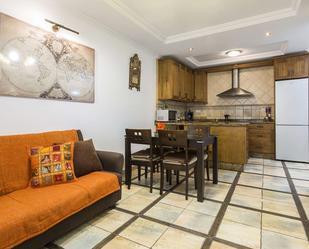 Sala d'estar de Apartament per a compartir en Conil de la Frontera amb Aire condicionat i Terrassa