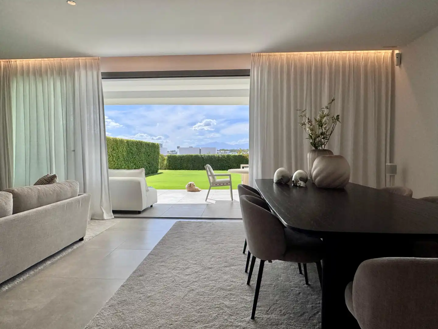 Ground floor for rent in Bahía de Marbella