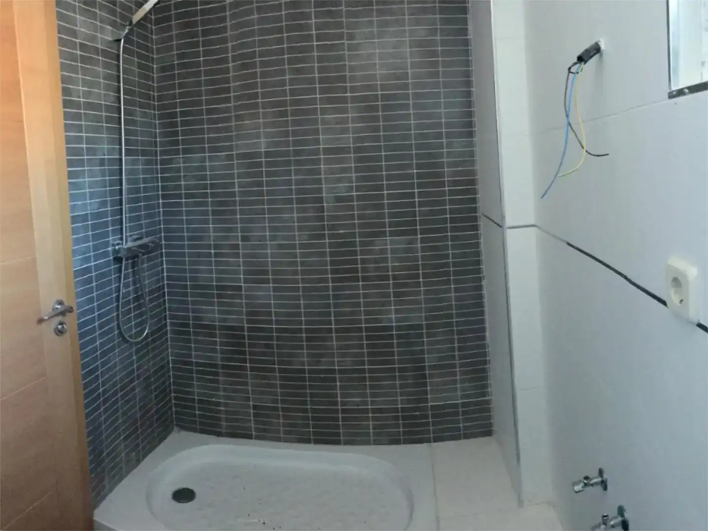 Bany de Casa adosada en venda en Solana de Ávila amb Jardí privat, Balcó i Piscina comunitària