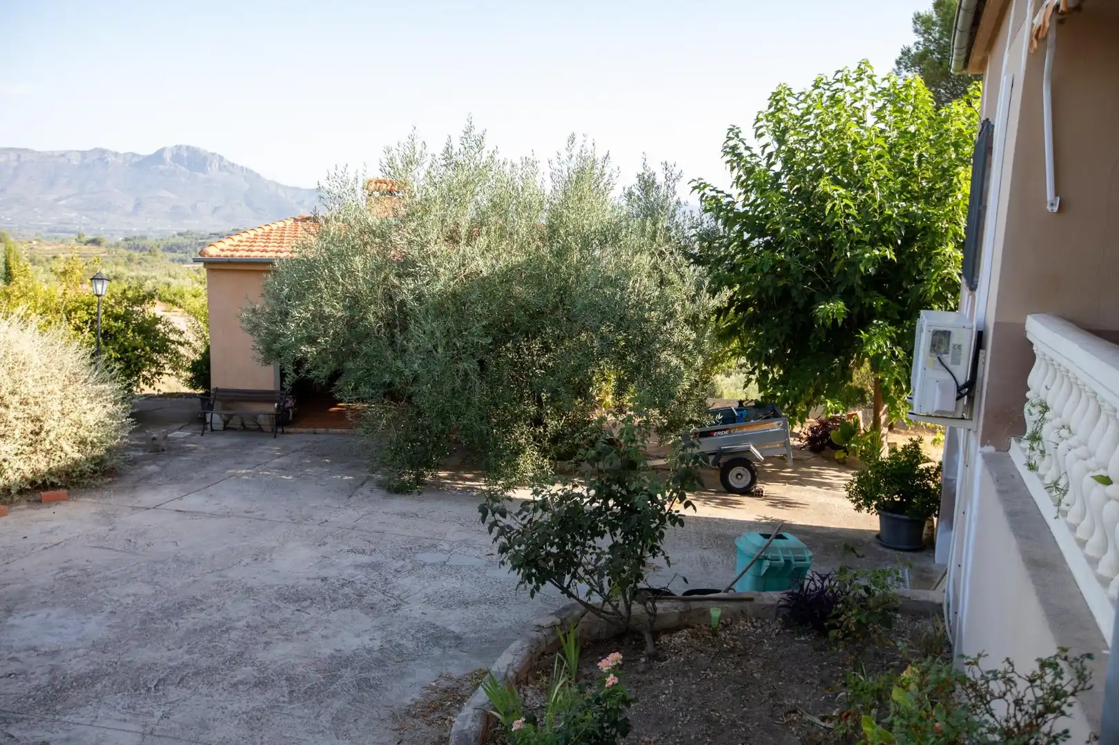 Jardí de Casa o xalet en venda en Almudaina amb Moblat