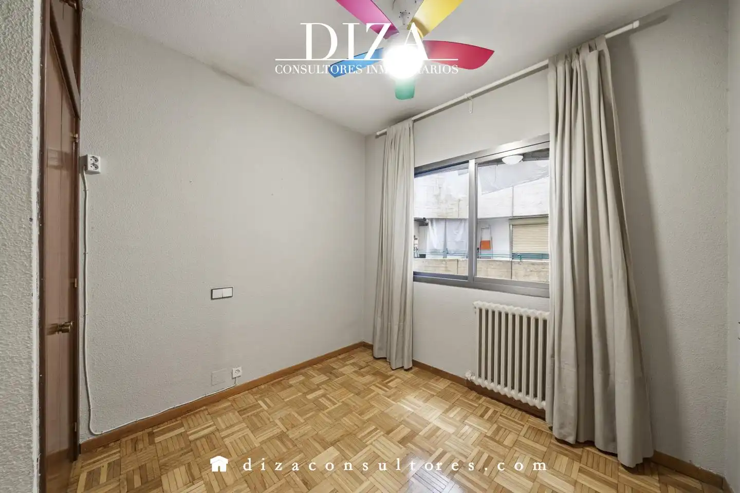 Bedroom of Flat for sale in Madrid  with Air Conditioner, Heating and Terrace