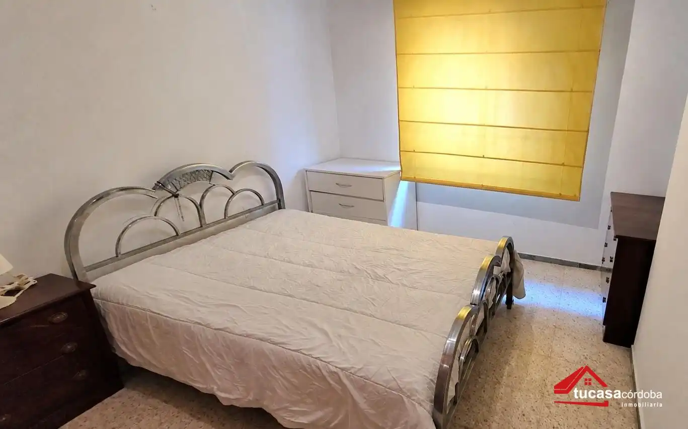 Dormitori de Pis en venda en Córdoba amb Terrassa