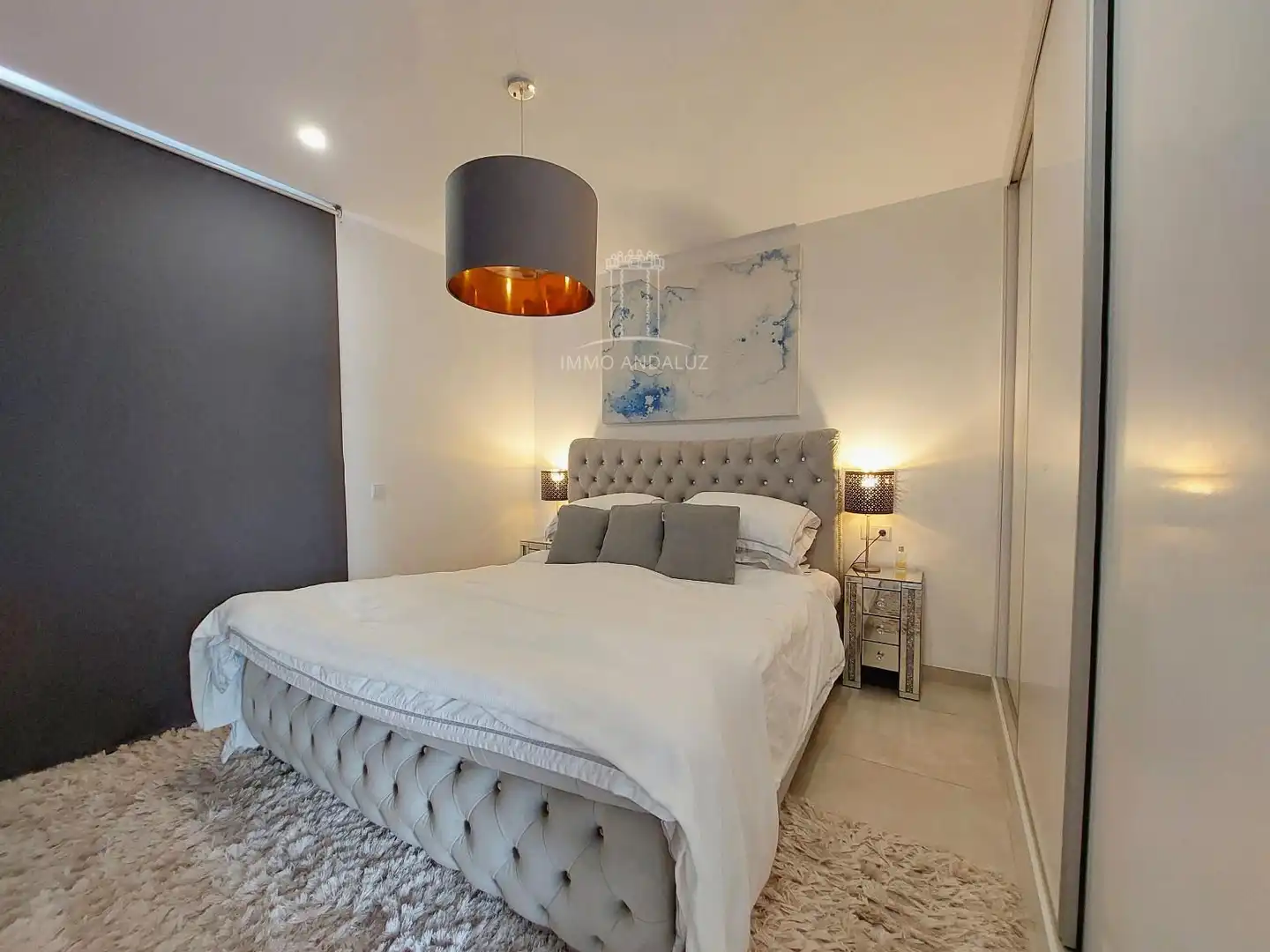 Schlafzimmer von Haus zum Verkauf in Chiclana de la Frontera mit Klimaanlage, Heizung und Schwimmbad