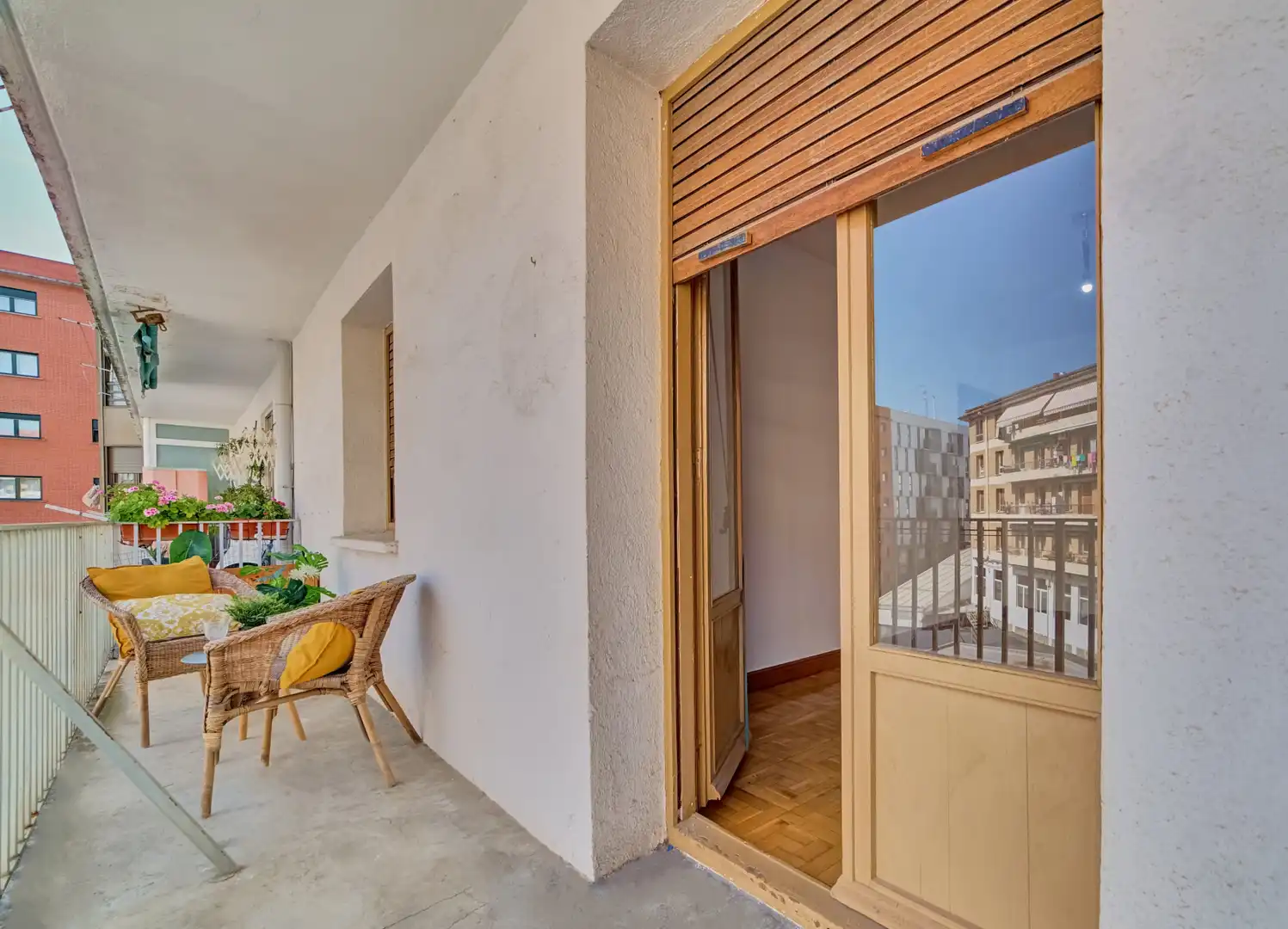 Terraza de Piso en venta en  Pamplona / Iruña con Calefacción, Parquet y Balcón