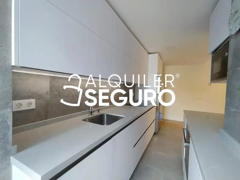 Kitchen of Flat for rent in Madrid  with Heating