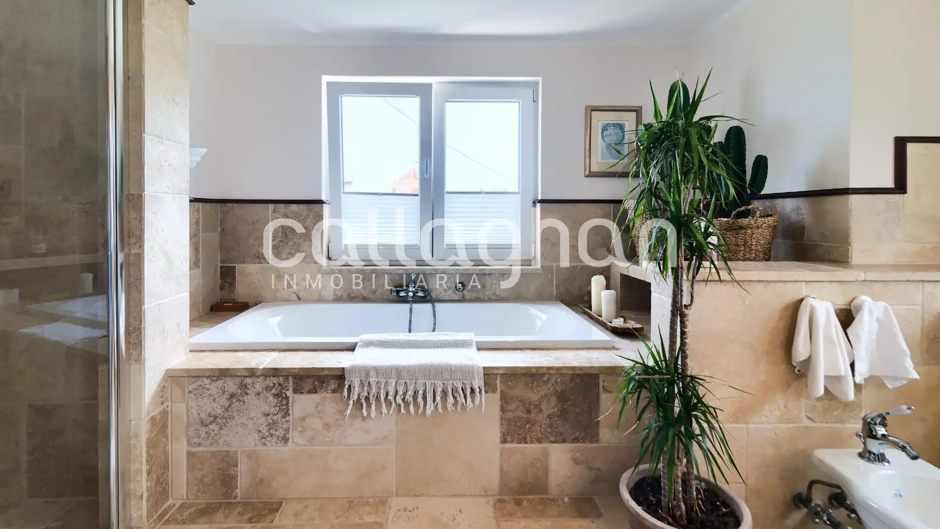 Bany de Casa o xalet de lloguer en Dénia amb Aire condicionat, Calefacció i Jardí privat