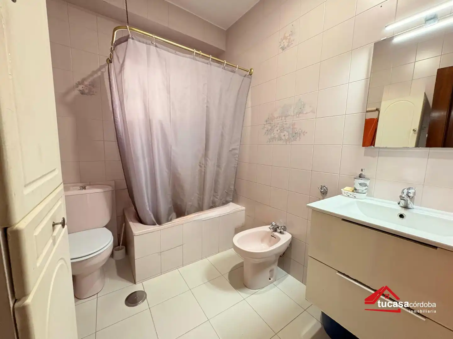 Baño de Piso en venta en Córdoba con Aire acondicionado