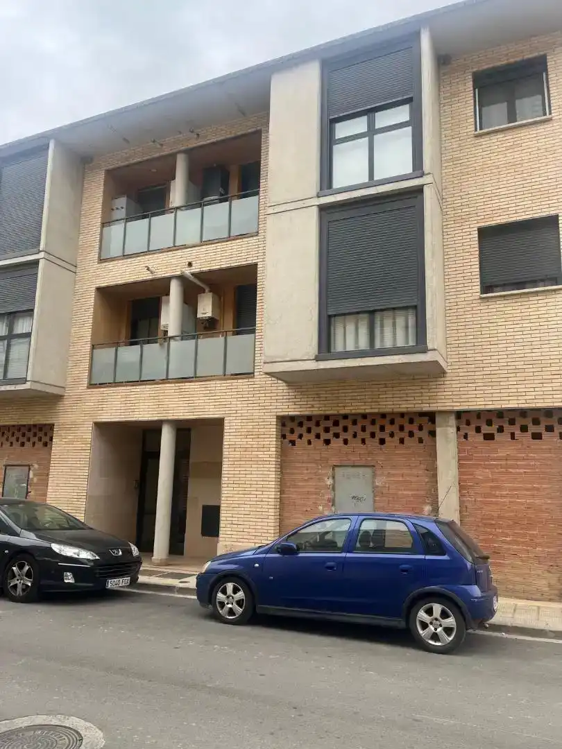 Vista exterior de Pis en venda en Caparroso amb Aire condicionat i Balcó