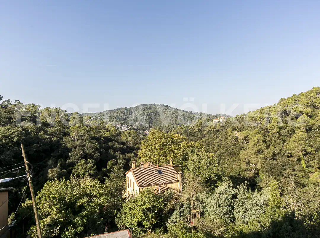 Haus oder Chalet zum Verkauf in Barcelona mit Heizung, Terrasse und Abstellraum