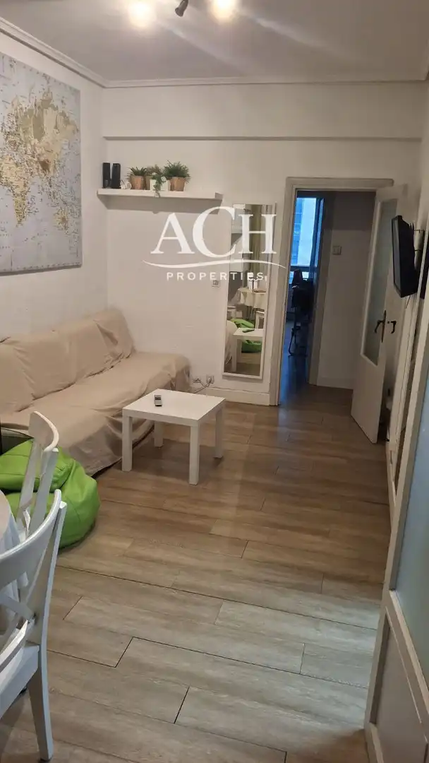 Habitación de Piso de alquiler en Bilbao  con Calefacción y Amueblado