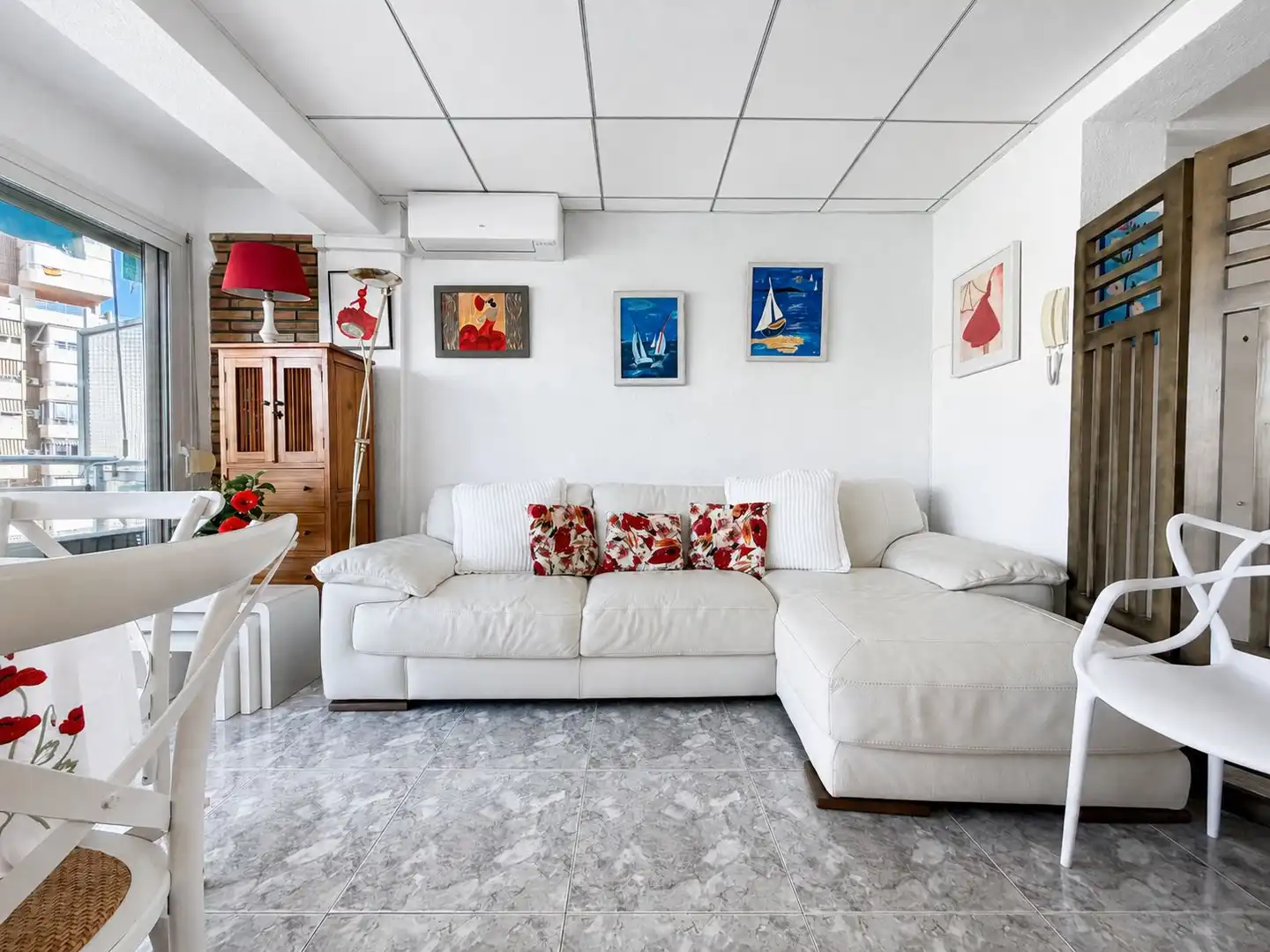 Sala d'estar de Apartament en venda en El Campello amb Aire condicionat i Terrassa