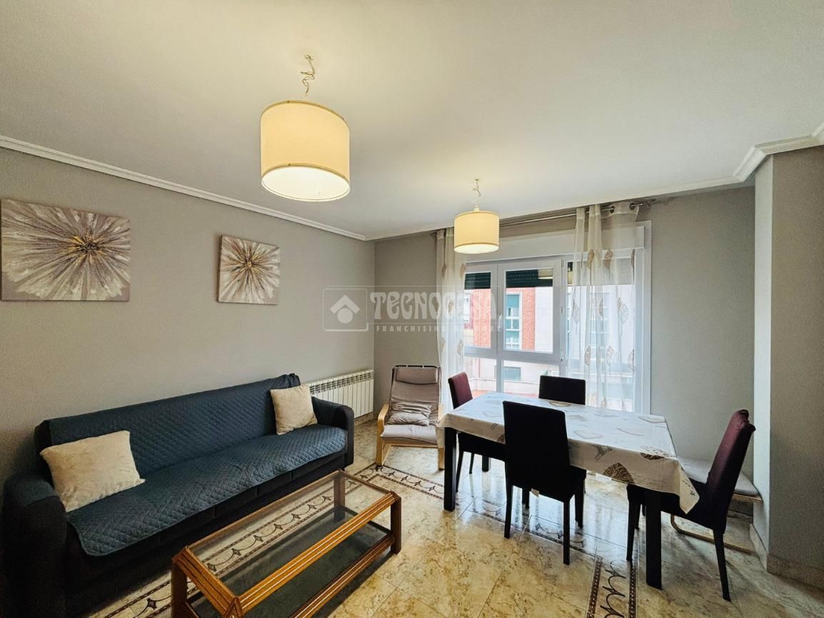 Living room of Flat for sale in Cistérniga  with Heating