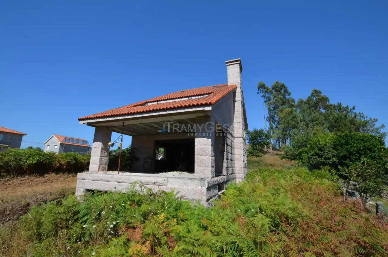 Casa o xalet en venda en Redondela amb Jardí privat, Terrassa i Traster