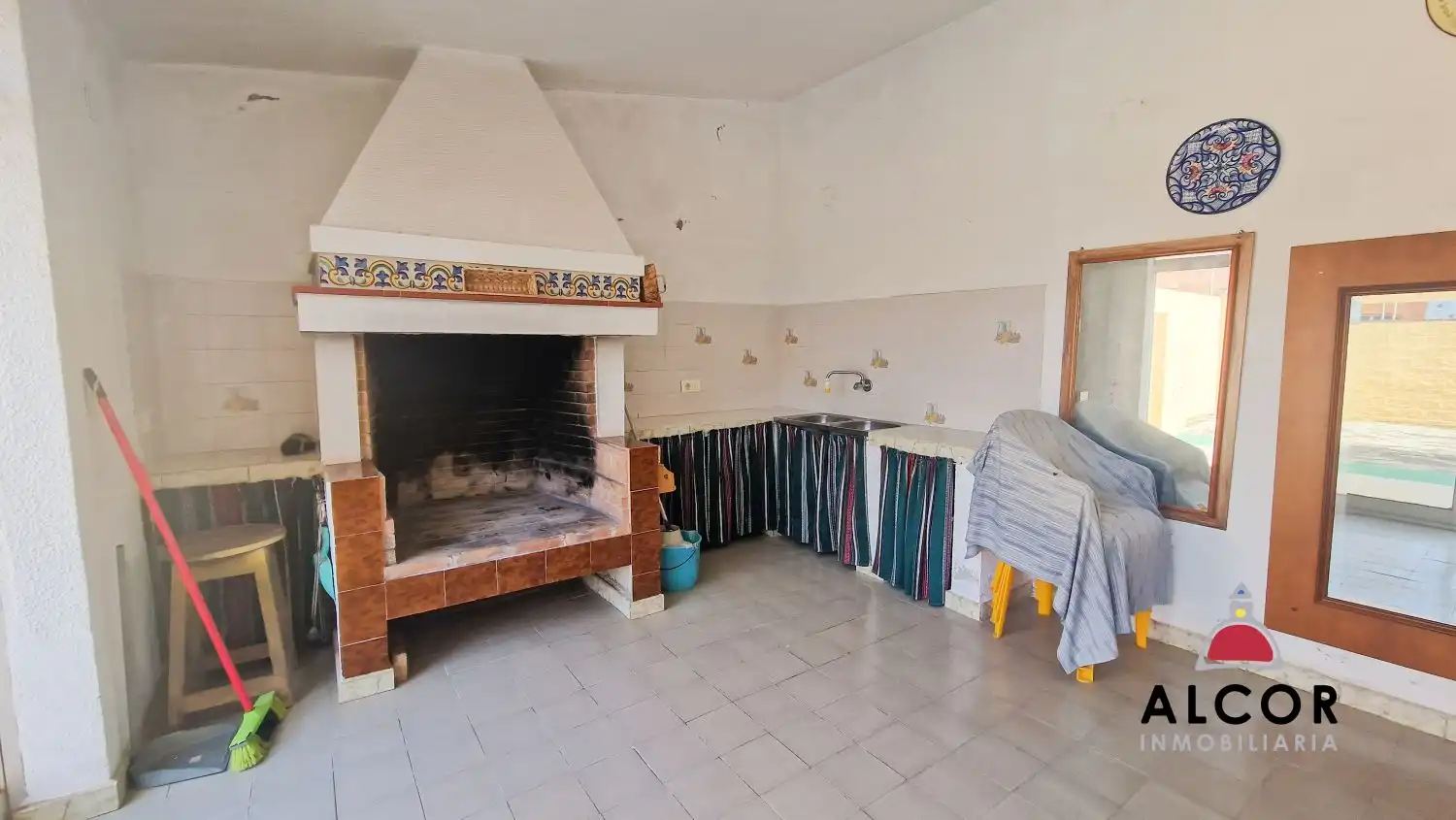 Chalet con jardín en venta en Zona Papa Luna - Platja del Gurugú, imagen 7