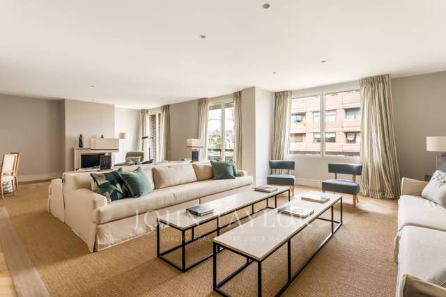 Piso en Alquiler en Castellana