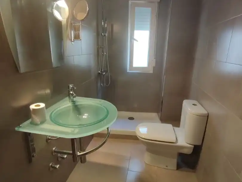 Bany de Pis en venda en  Jaén Capital
