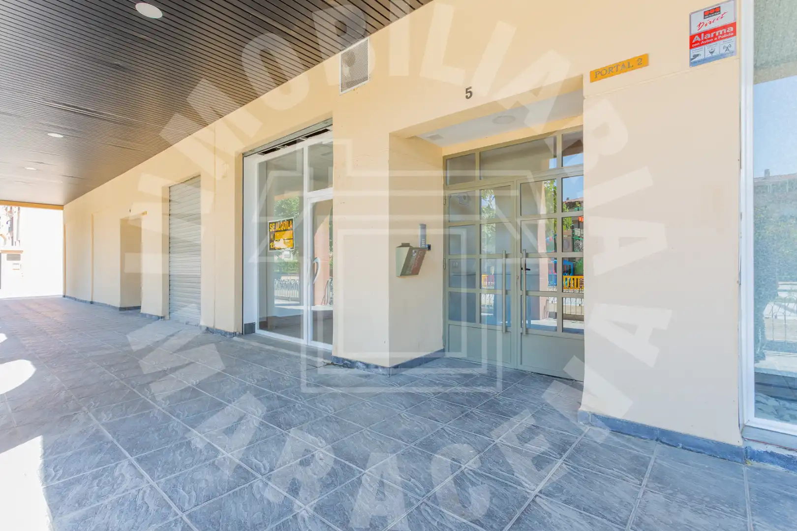 Vista exterior de Apartamento en venta en Maracena con Calefacción, Parquet y Terraza