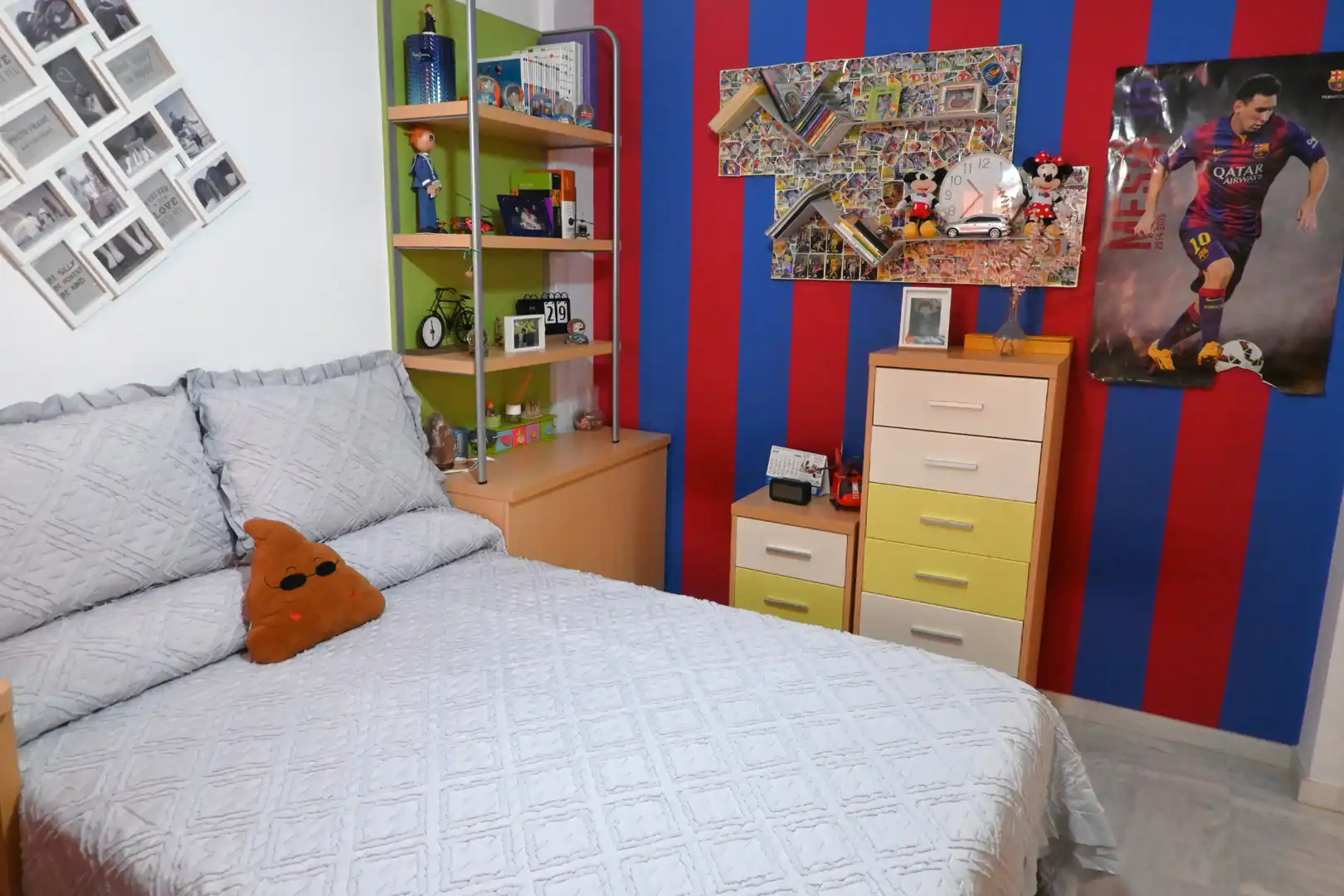 Habitación de Casa adosada en venta en Las Gabias con Aire acondicionado, Calefacción y Terraza