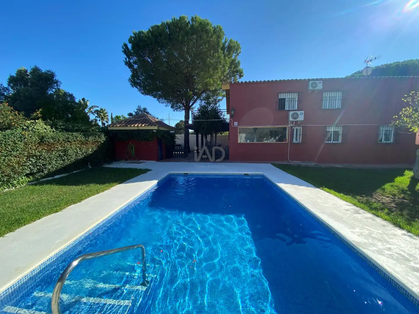 Jardí de Casa o xalet en venda en Chiclana de la Frontera amb Aire condicionat, Calefacció i Terrassa