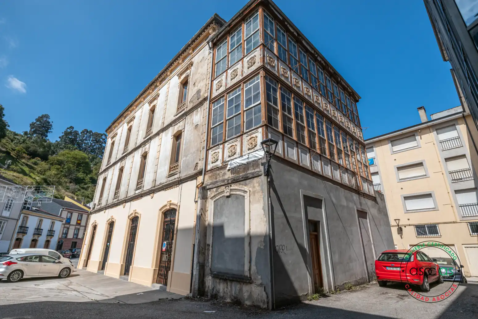 Außenansicht von Gebäude zum Verkauf in Taramundi