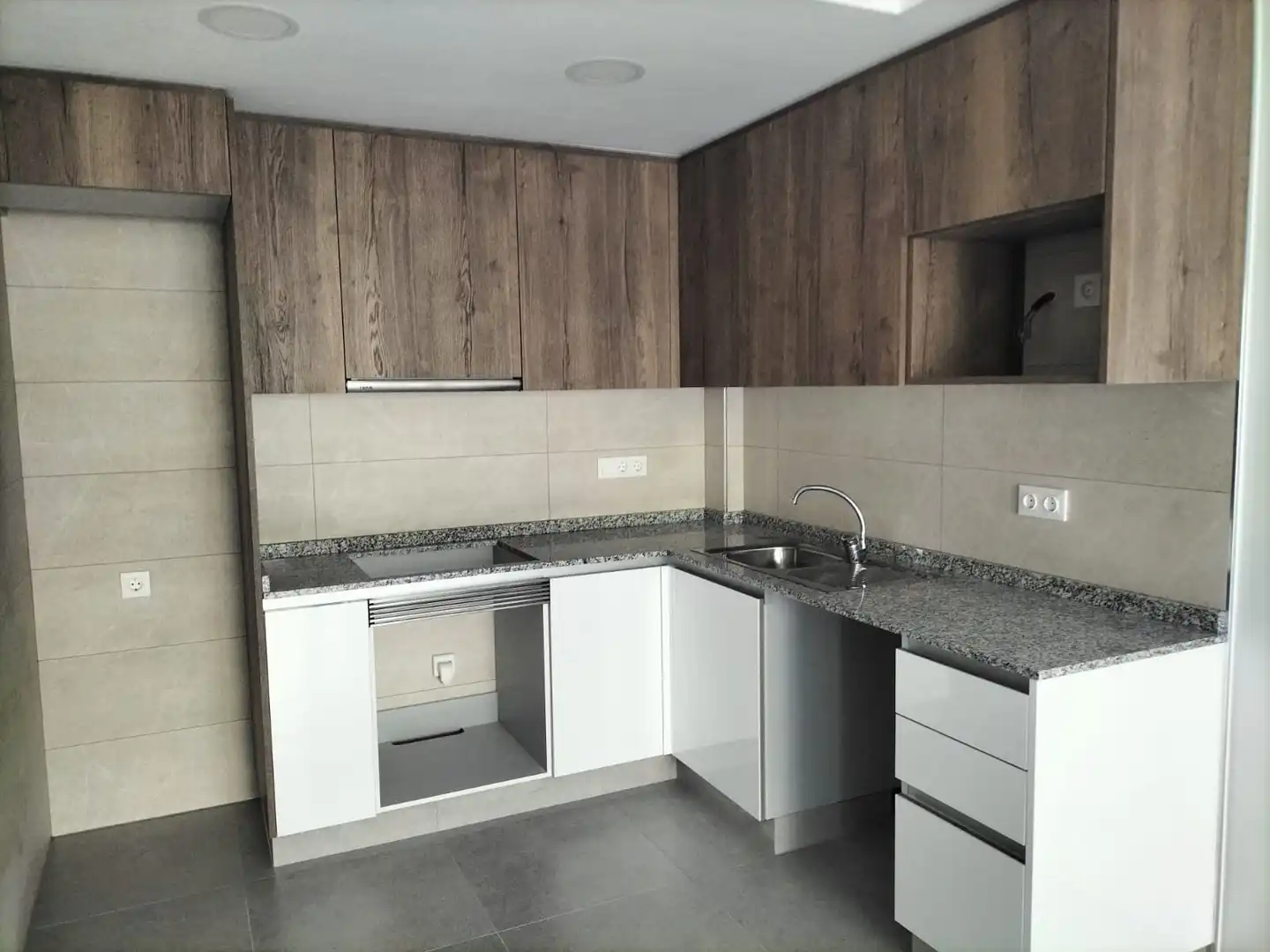 Appartamento con terrazza in vendita a Las Trescientas - San Francisco - Ciudad Vergel, imagen 2