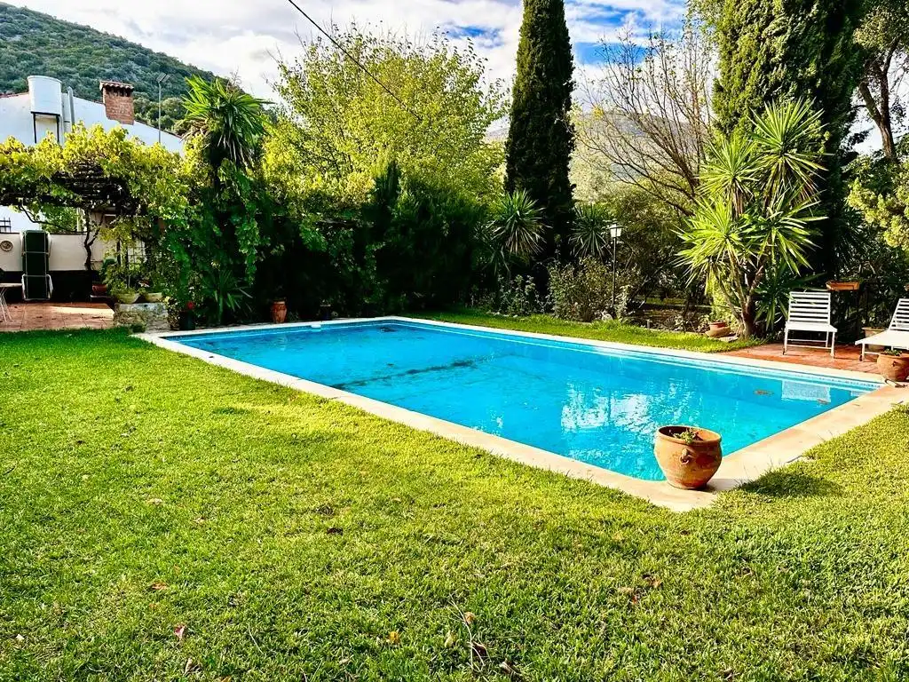 Piscina de Finca rústica en venda en Carcabuey amb Calefacció, Traster i Piscina