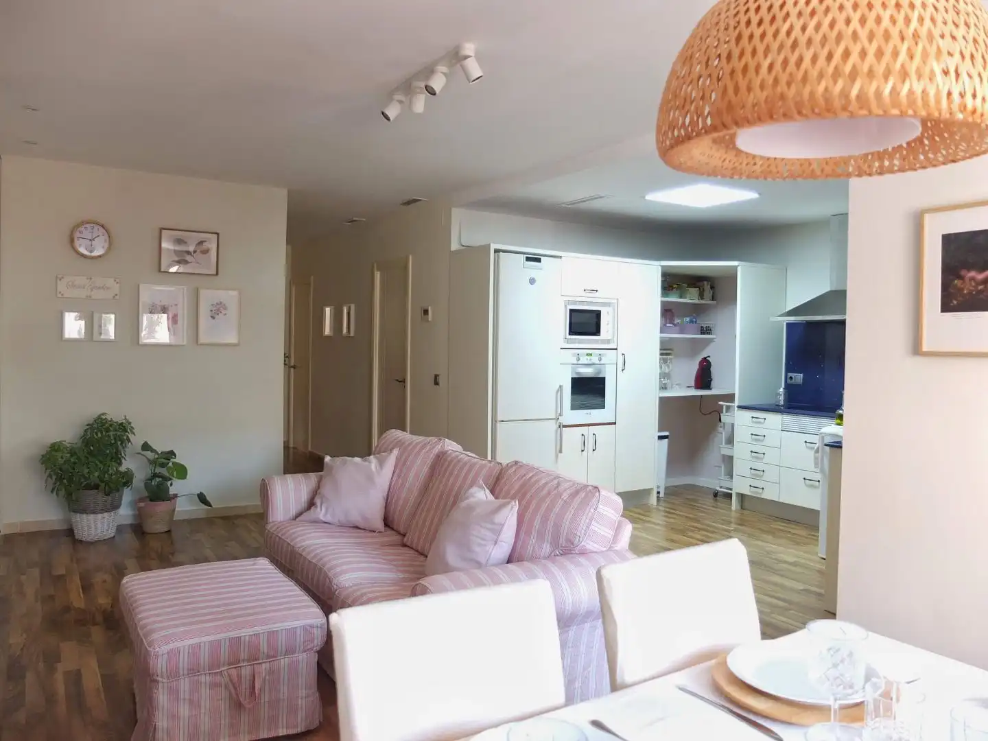 Wohnzimmer von Wohnung zur Miete in Benicarló mit Klimaanlage, Heizung und Parkett