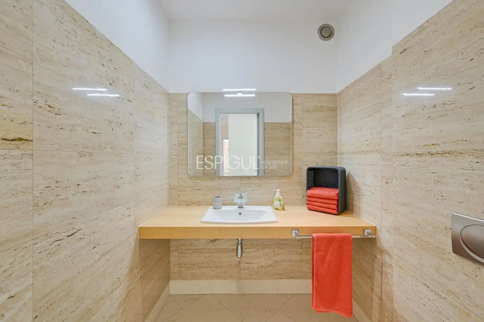 Badezimmer von Haus oder Chalet zur Miete in Cabrils mit Klimaanlage, Heizung und Privatgarten