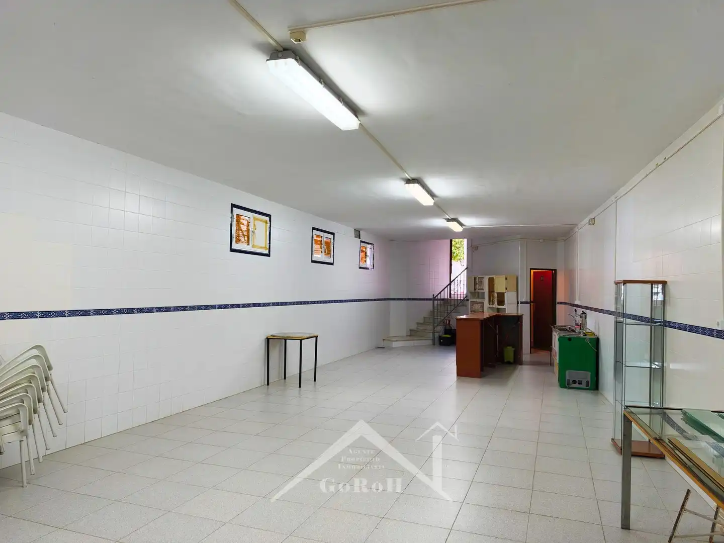 Edificio en venta en Almadén de la Plata, Sevilla
