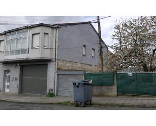 Vista exterior de Casa o xalet en venda en Ourense Capital  amb Calefacció, Terrassa i Moblat