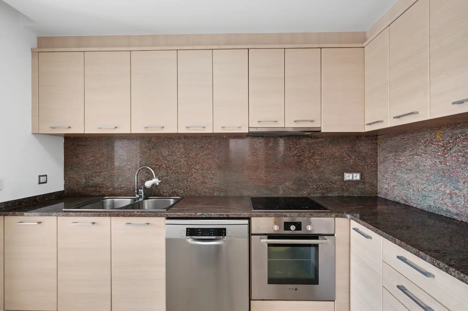 Flat for sale in Plaça dels Països Catalans, Vilobí d'Onyar