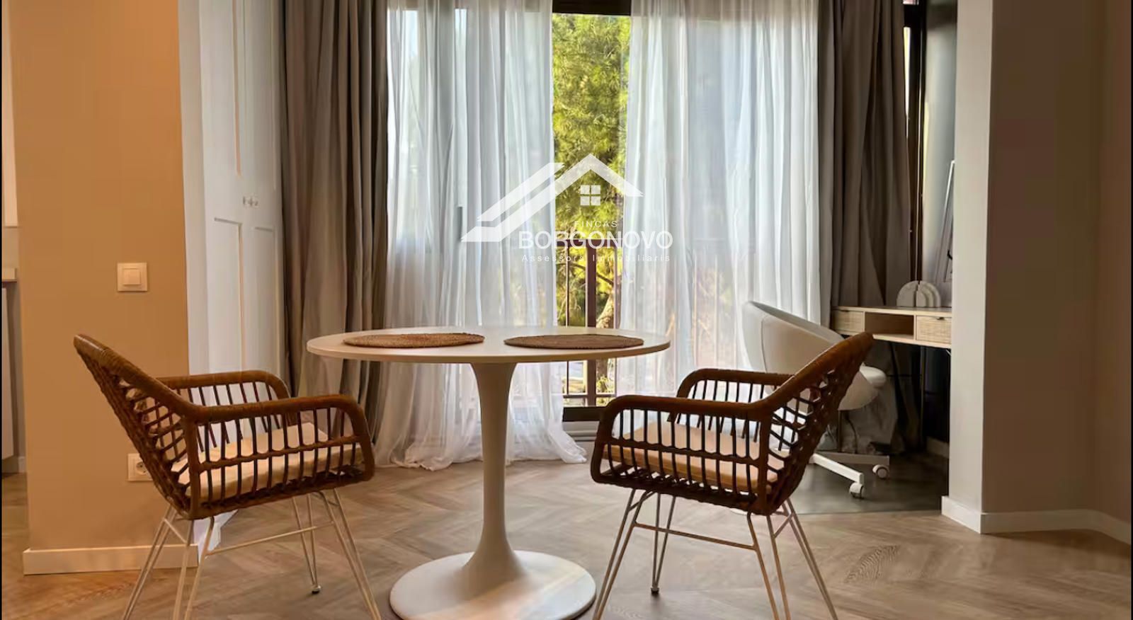Dining room of Flat to rent in  Barcelona Capital  with Air Conditioner, Heating and Terrace