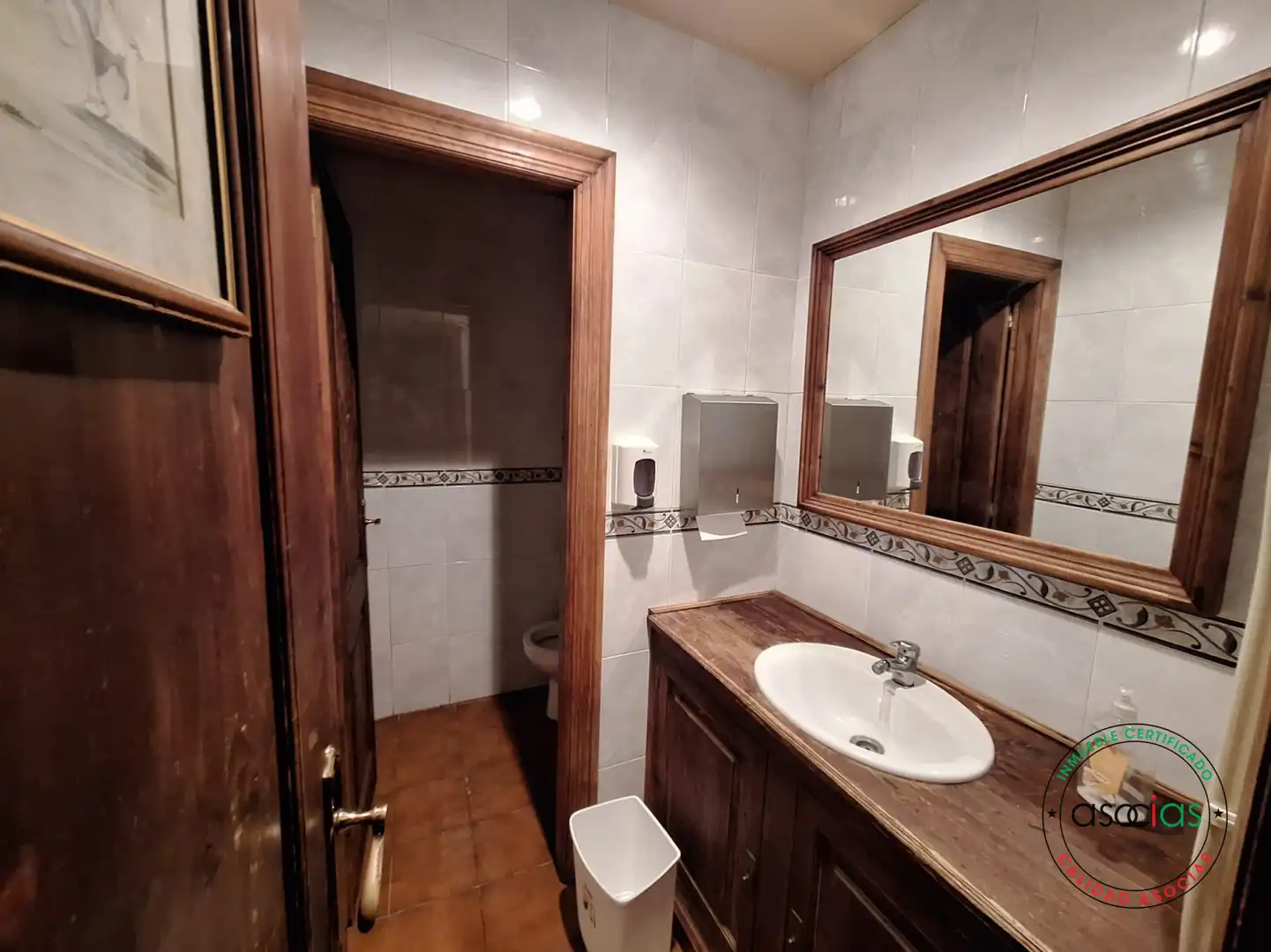 Bany de Local en venda en Sahagún