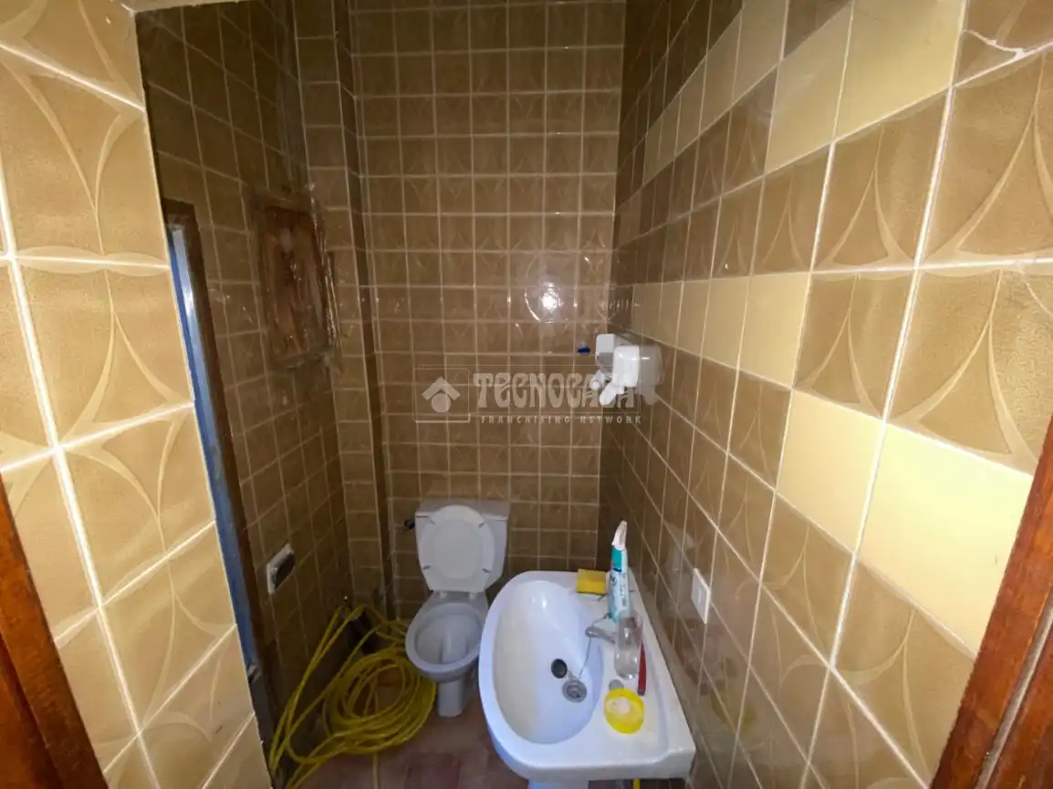 Bathroom of Commercial properties for sale in Cenicientos