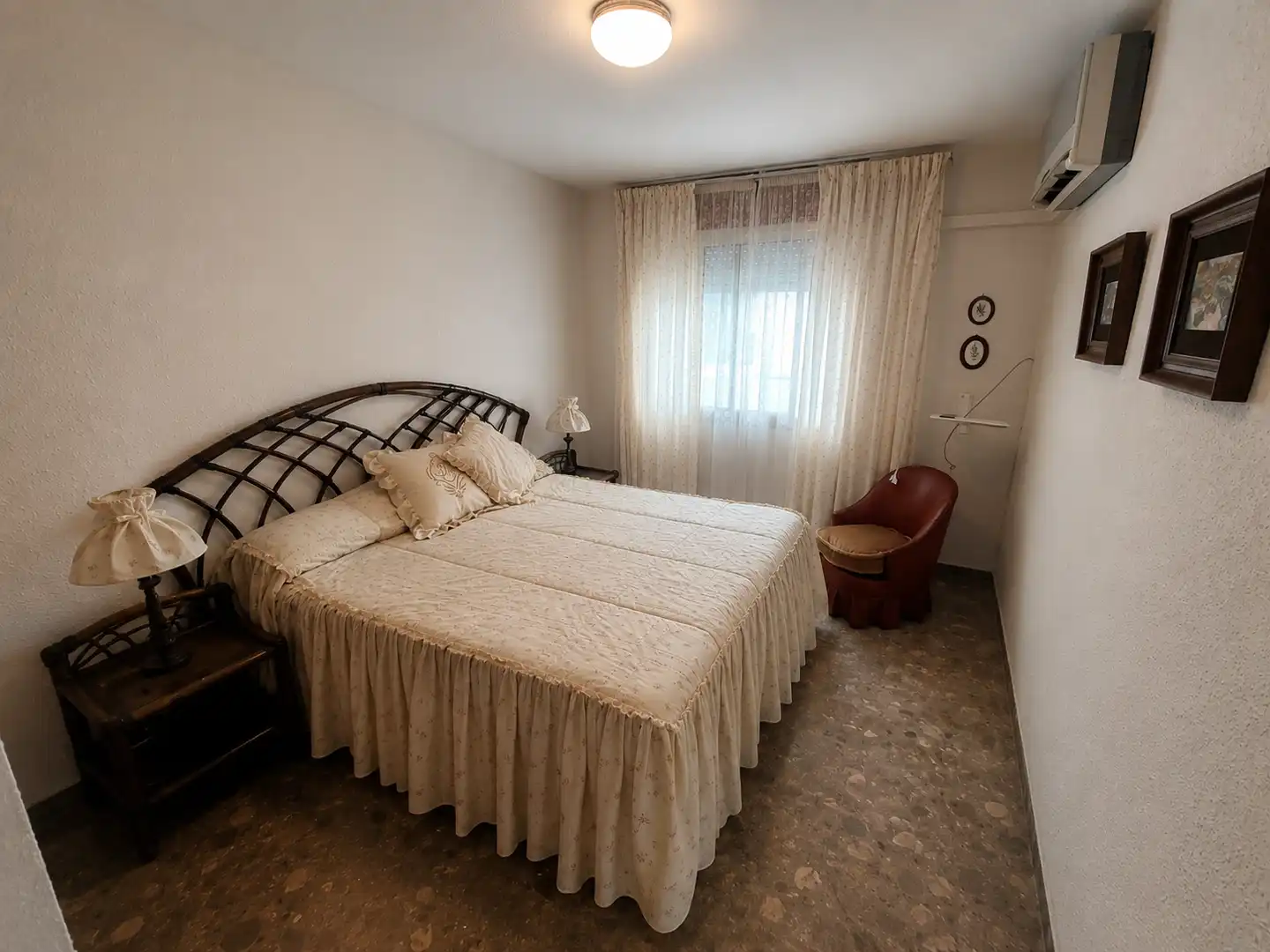 Habitación de Apartamento en venta en Salou con Calefacción, Terraza y Amueblado