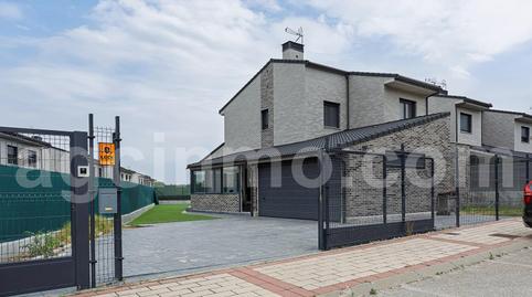 Foto 2 de Casa o xalet en venda a Calle Indico, Tudela de Duero, Valladolid