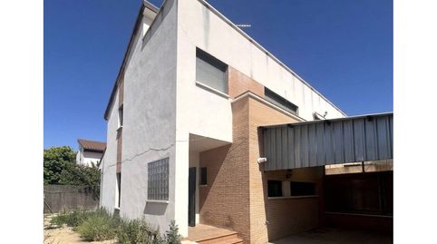 Foto 4 de Casa adosada en venda a Calle Velázquez, 1, Olías del Rey, Toledo