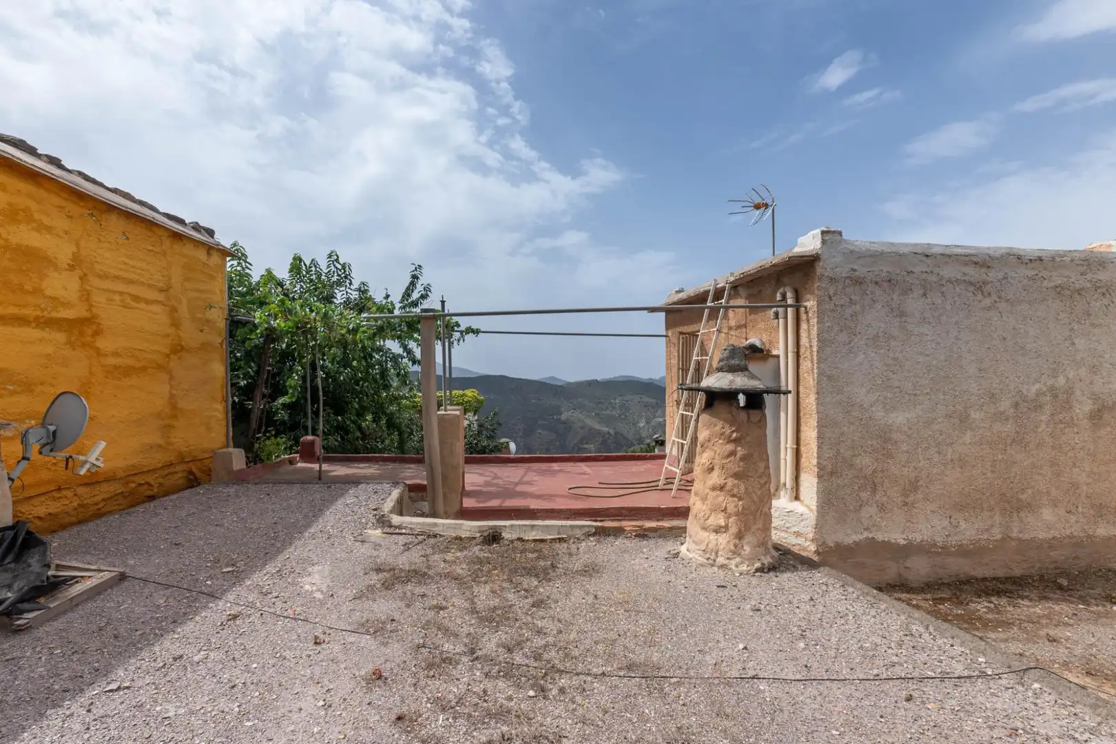 Vista exterior de Casa o xalet en venda en La Taha amb Traster