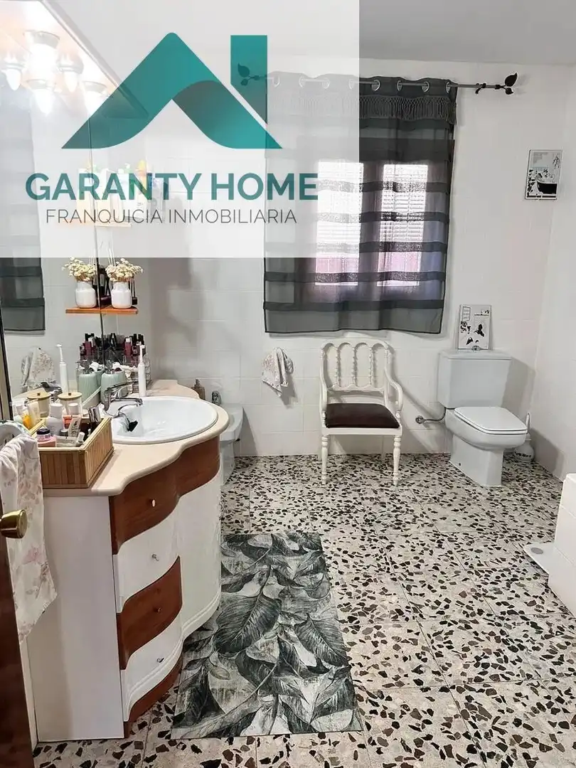 Baño de Piso en venta en Fuensanta de Martos