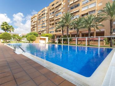 Wohnung mit Pool zum Verkauf in Calle BRASIL