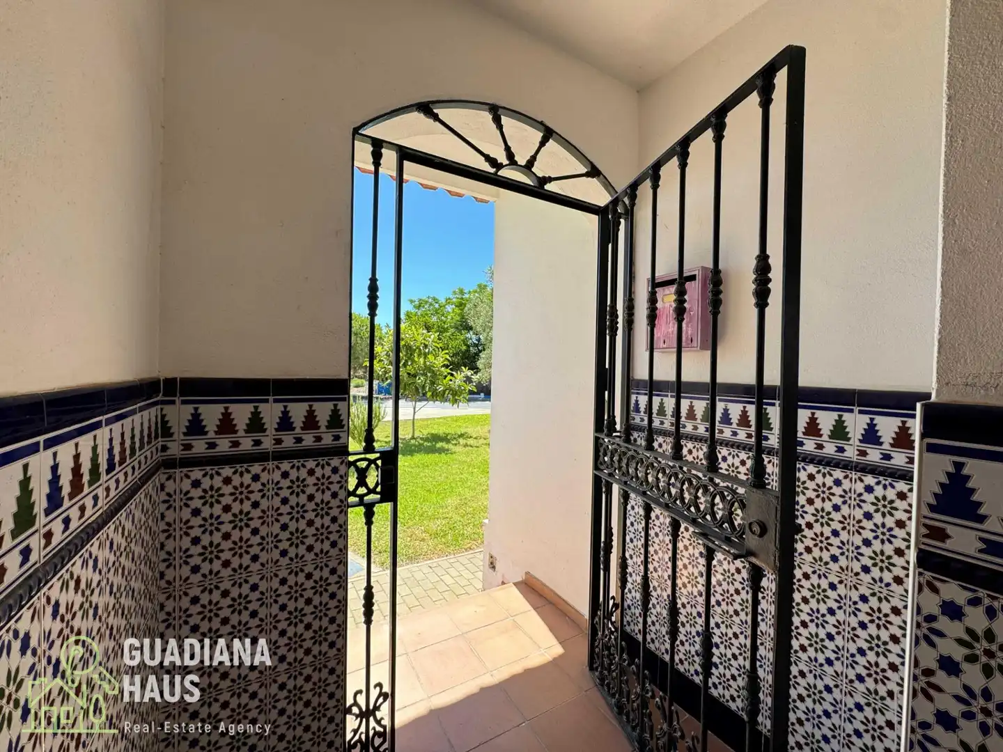 Casa adosada en venda en Ayamonte amb Terrassa